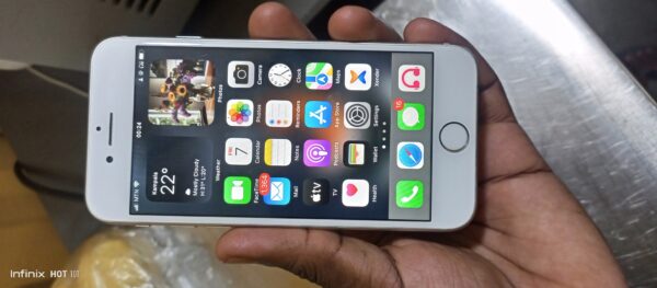 iPhone 8